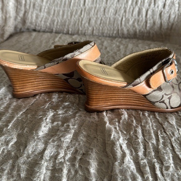 Coach Bethany Logo‎ Canvas Leather Trim Wedge Mules Size 6.5 $170 NWT Brown/Tan - Picture 10 of 13